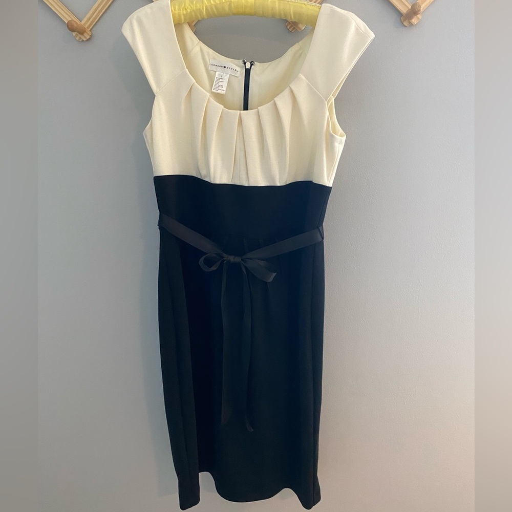 London Style Size 12 Dress EUC Black and Cream Color